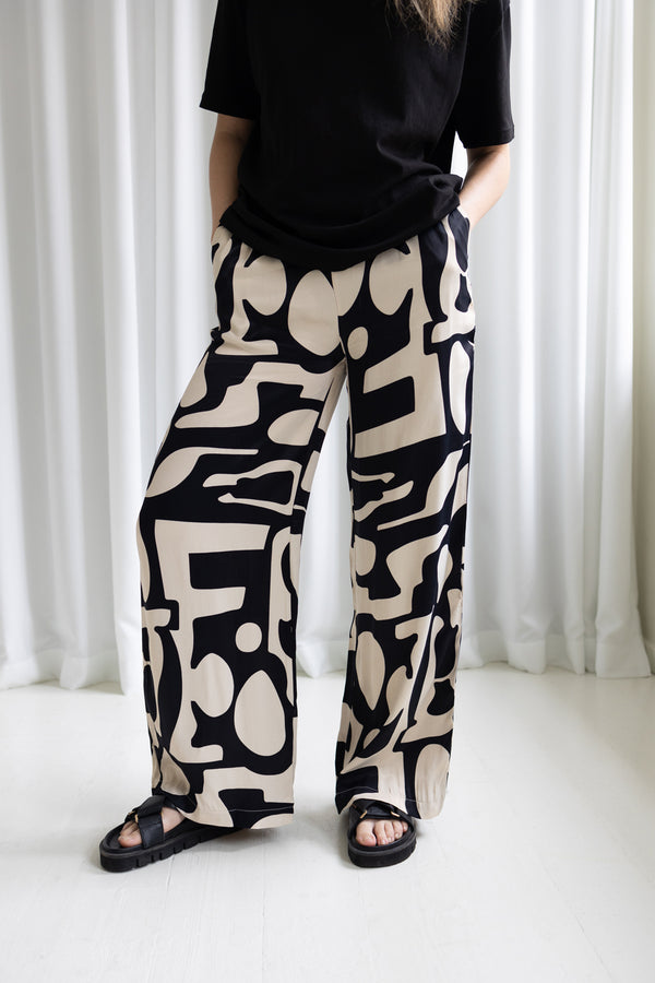 Mia Noura Mia Noura Pants 11 Trousers - Woman Black / Puzzle