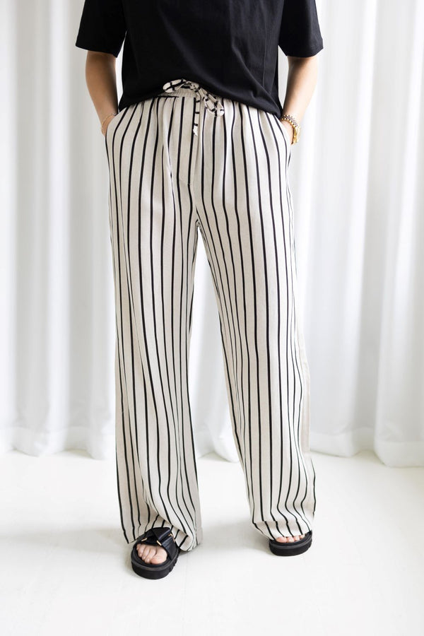 Mia Noura Mia Noura Pants 7 Trousers - Woman Beige/Black - Stribe